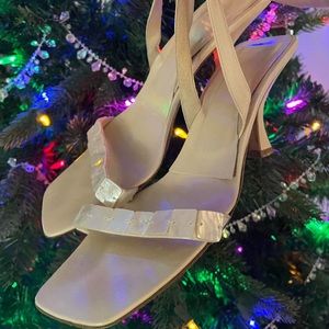 Vintage Fendi Mother of Pearl Kitten Heels